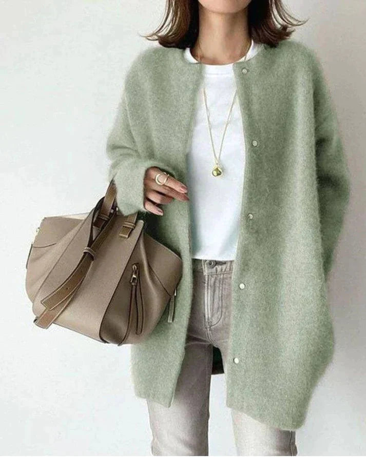 Elarova | Elegante und weiche Strickjacke