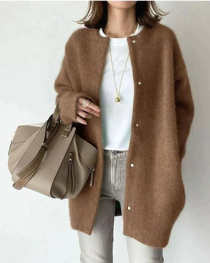 Elarova | Elegante und weiche Strickjacke