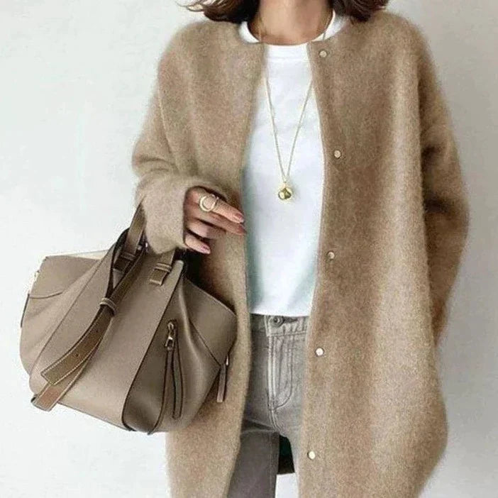 Elarova | Elegante und weiche Strickjacke