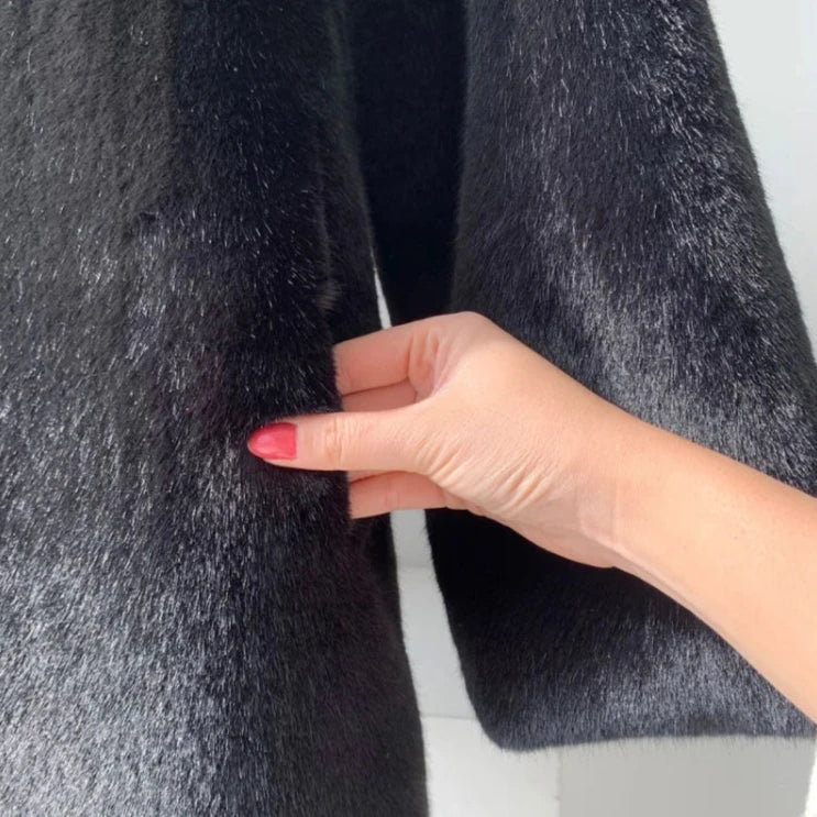 Elarova | Eleganter, flauschiger Kunstpelzmantel für Damen