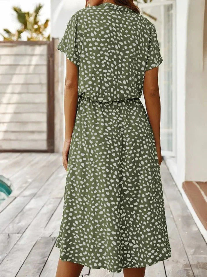 Elarova | Elegantes kurzärmliges Hemdblusenkleid mit Polka Dots und Kordelzug in der Taille