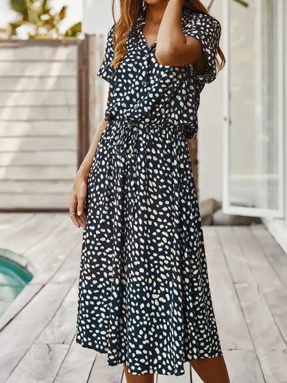 Elarova | Elegantes kurzärmliges Hemdblusenkleid mit Polka Dots und Kordelzug in der Taille