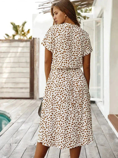 Elarova | Elegantes kurzärmliges Hemdblusenkleid mit Polka Dots und Kordelzug in der Taille