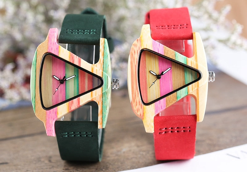 Elarova | Farbige Dreieck Bamboo Wood Uhr