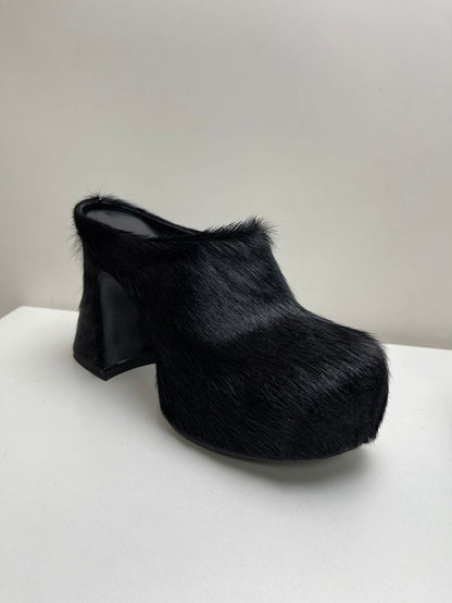 Elarova | Geschlossene Zehe Rosshaar Chunky Heel Wasserdichte Plattform Slipper