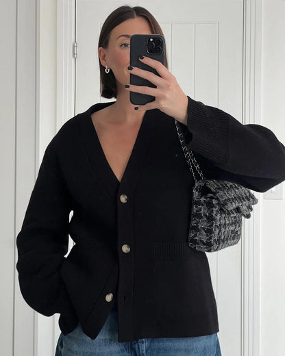 Elarova | Gestrickte Strickjacke