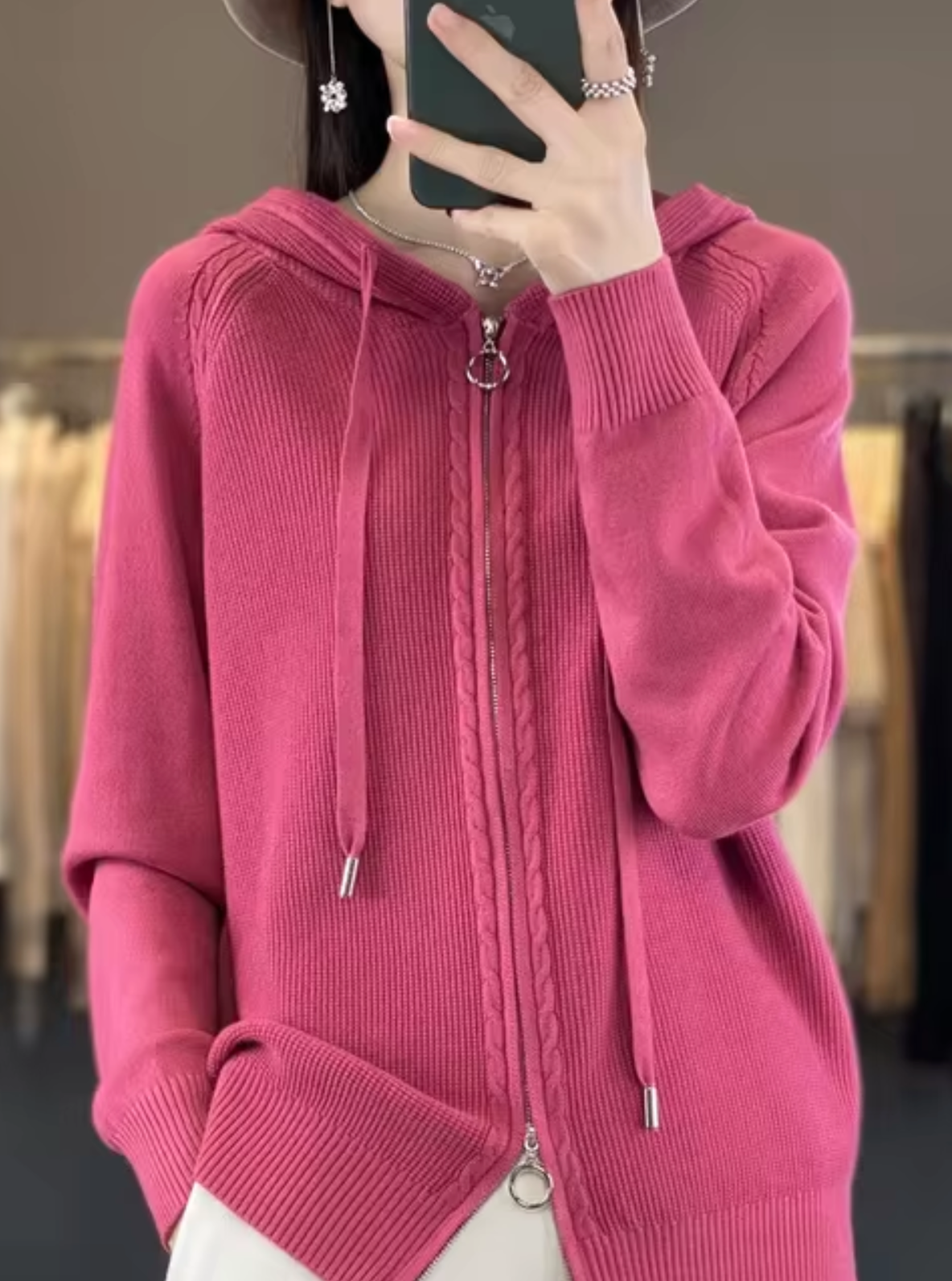 Elarova | Gestrickte Strickjacke mit Kapuze