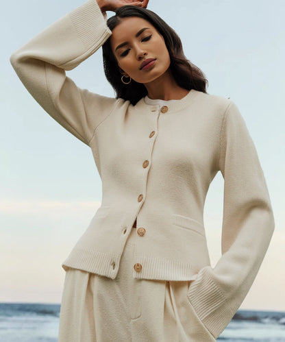 Elarova | Gestrickte Strickjacke