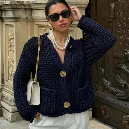 Elarova | GrobstrickStrickjacke mit großen Knöpfen