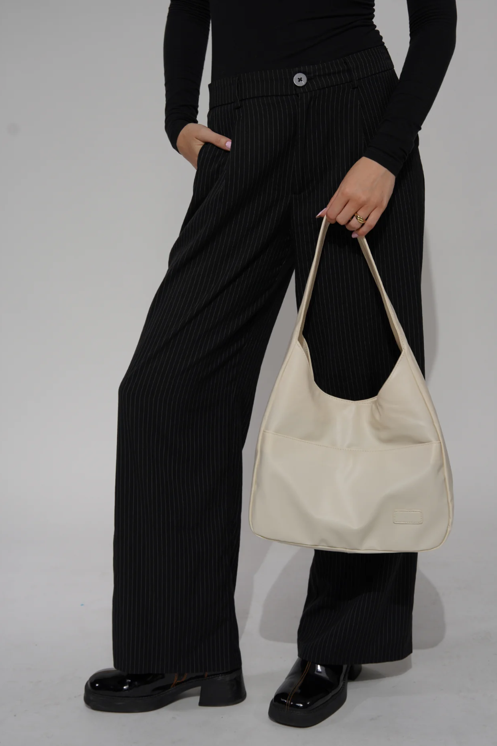 Elarova | Handtasche Damen Minimalistisches Design mit Reißverschluss