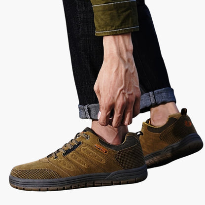Elarova | Herren-Wanderschuhe mit Schnürverschluss und strukturierter Außensohle