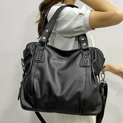 Elarova | HoboSchultertasche aus Leder für Damen