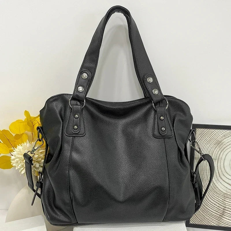 Elarova | HoboSchultertasche aus Leder für Damen