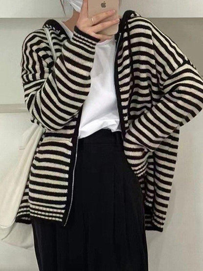 Elarova | Hooded Gestreifter Langarmstrickstrickjacke