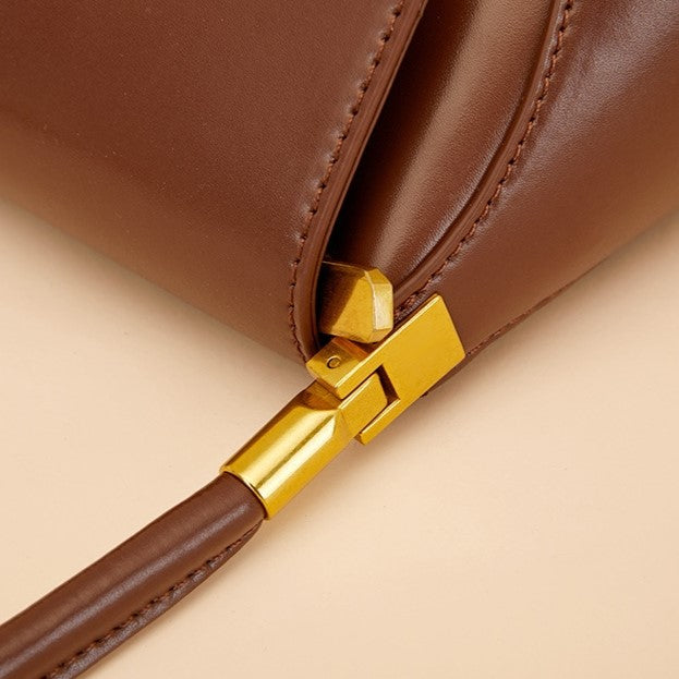 Elarova | Klassische BaguetteSchultertasche im VintageStil