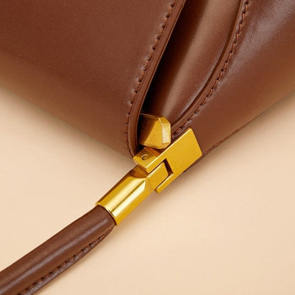 Elarova | Klassische BaguetteSchultertasche im VintageStil