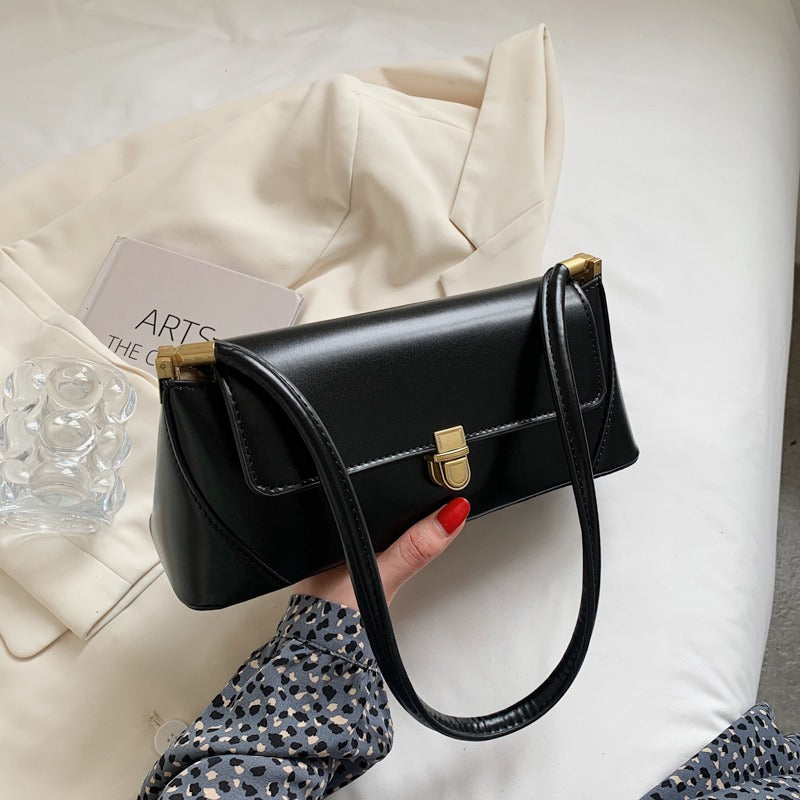 Elarova | Klassische BaguetteSchultertasche im VintageStil