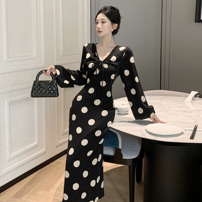 Elarova Kleid mit Polka Dots, V-Ausschnitt, Kordelzug und Laternenärmeln