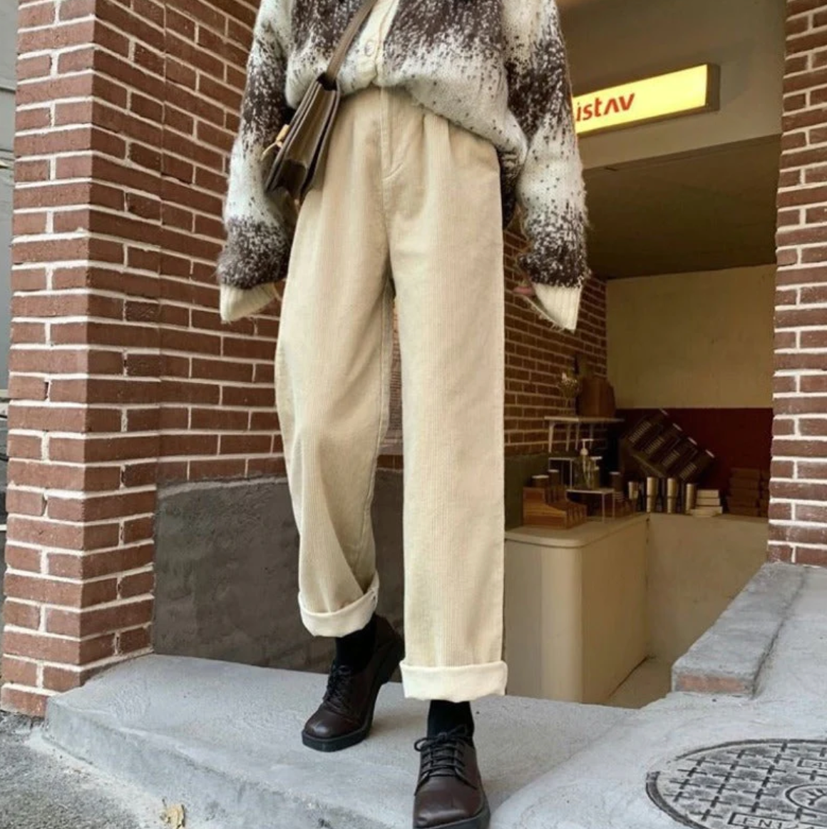 Elarova | Kord Hose