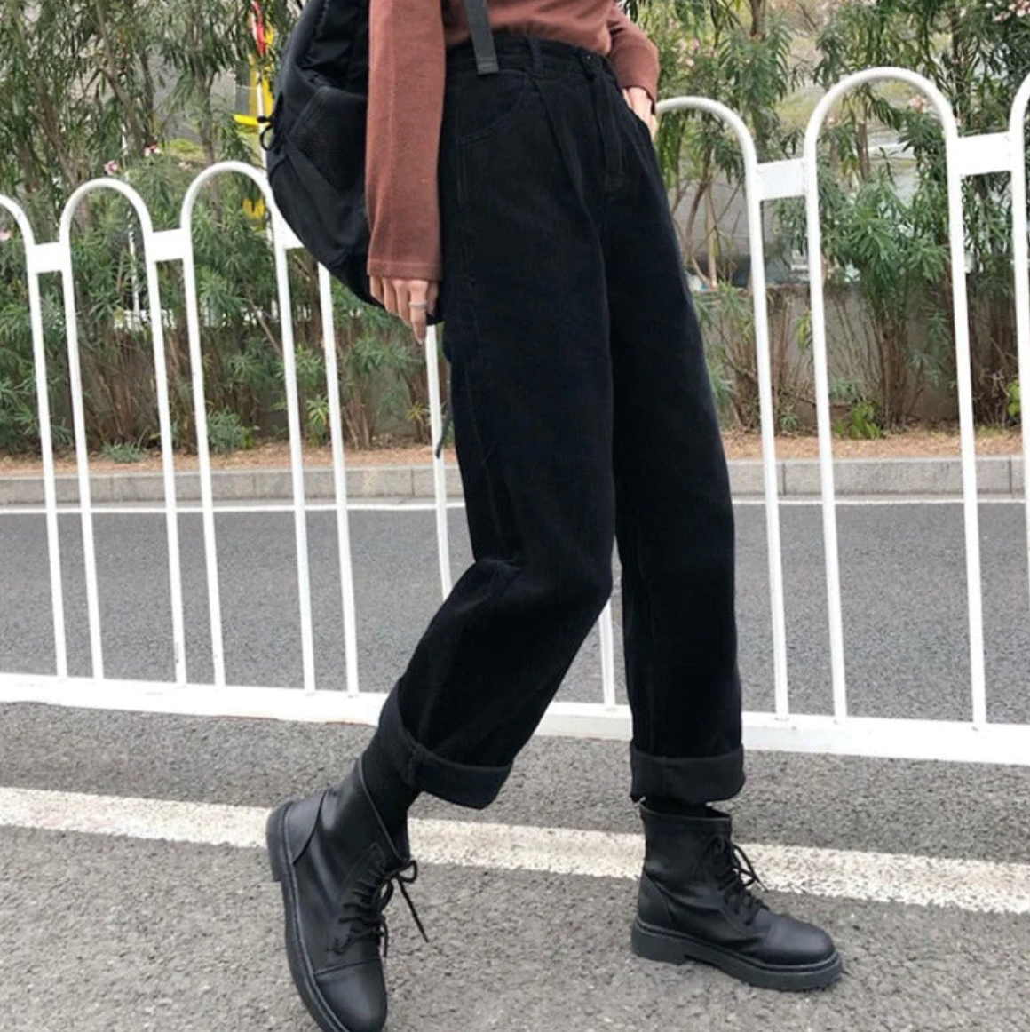 Elarova | Kord Hose