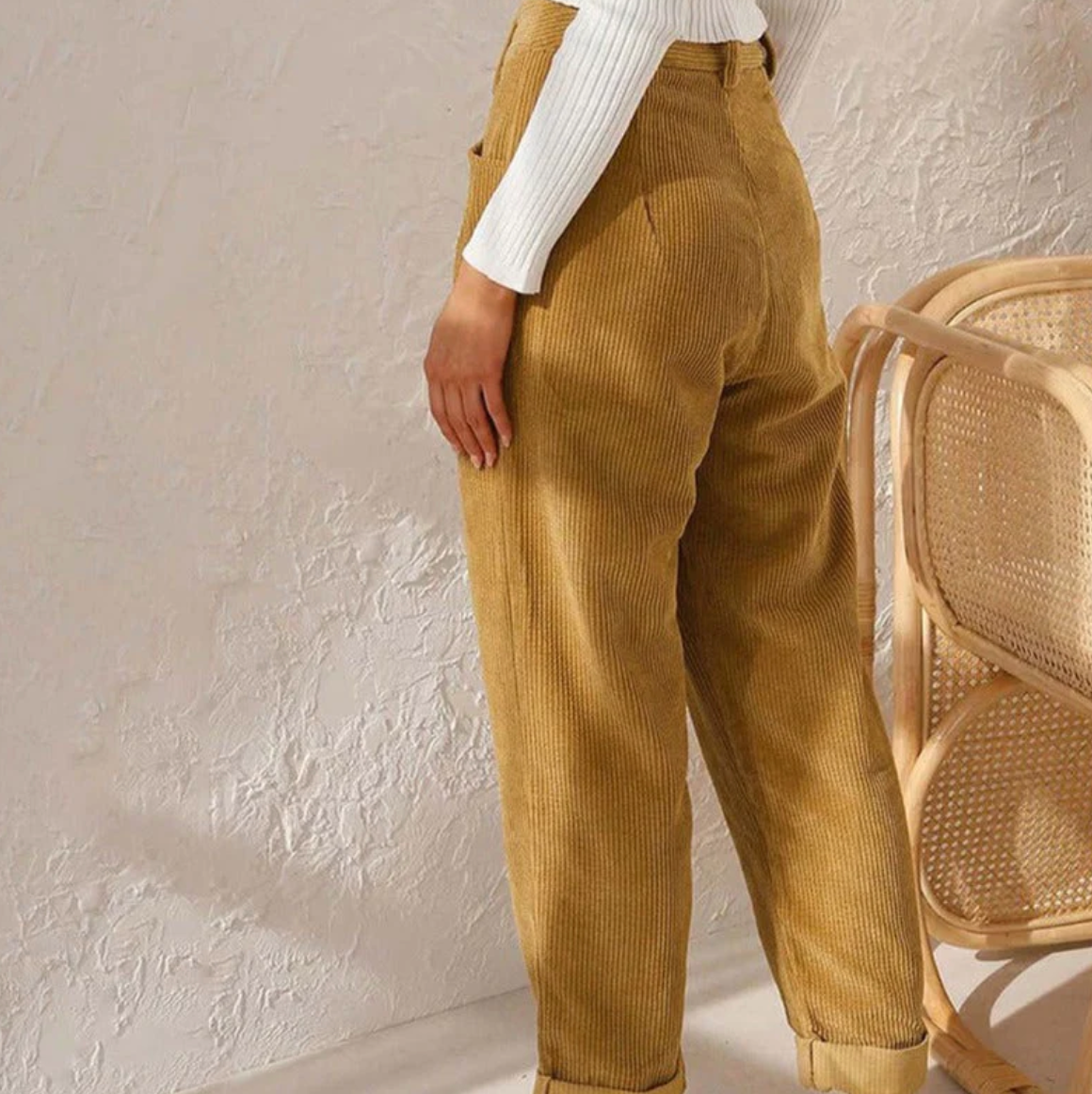 Elarova | Kord Hose