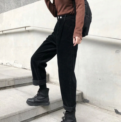 Elarova | Kord Hose