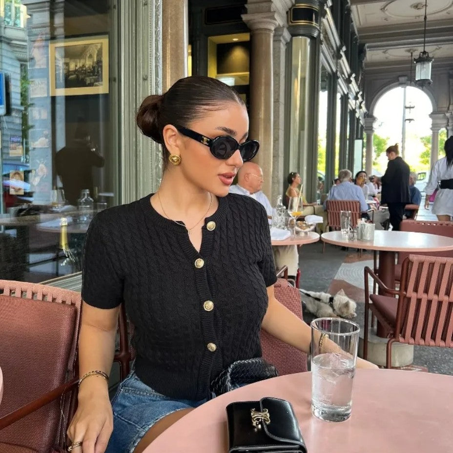 Elarova | Kurzärmlige Strickjacke für Damen mit Knopfverschluss