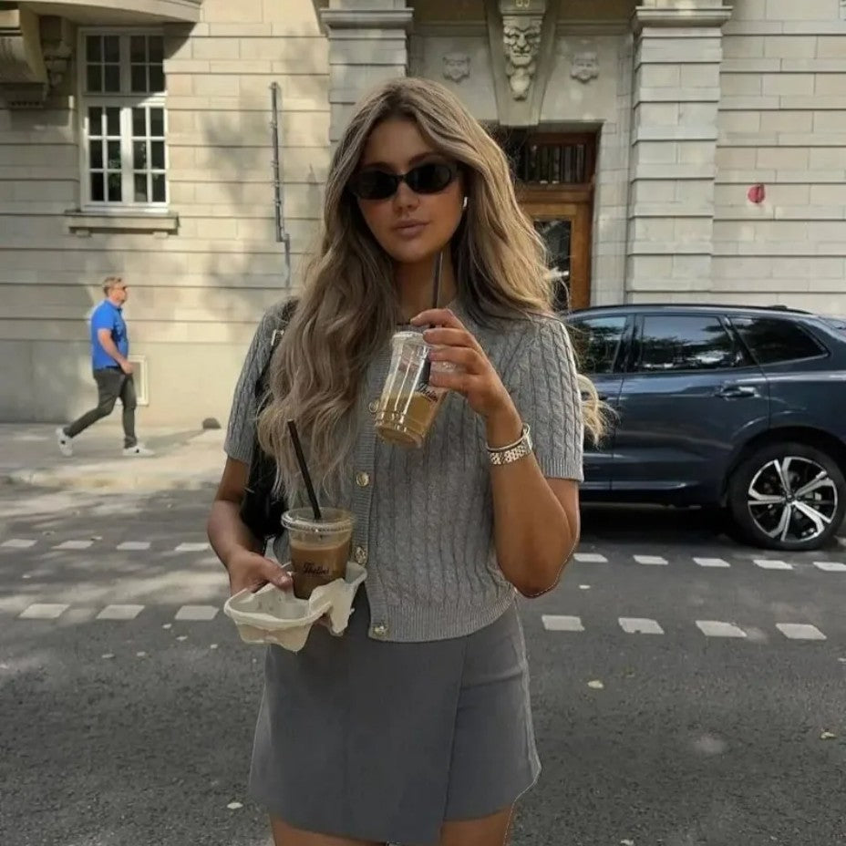 Elarova | Kurzärmlige Strickjacke für Damen mit Knopfverschluss