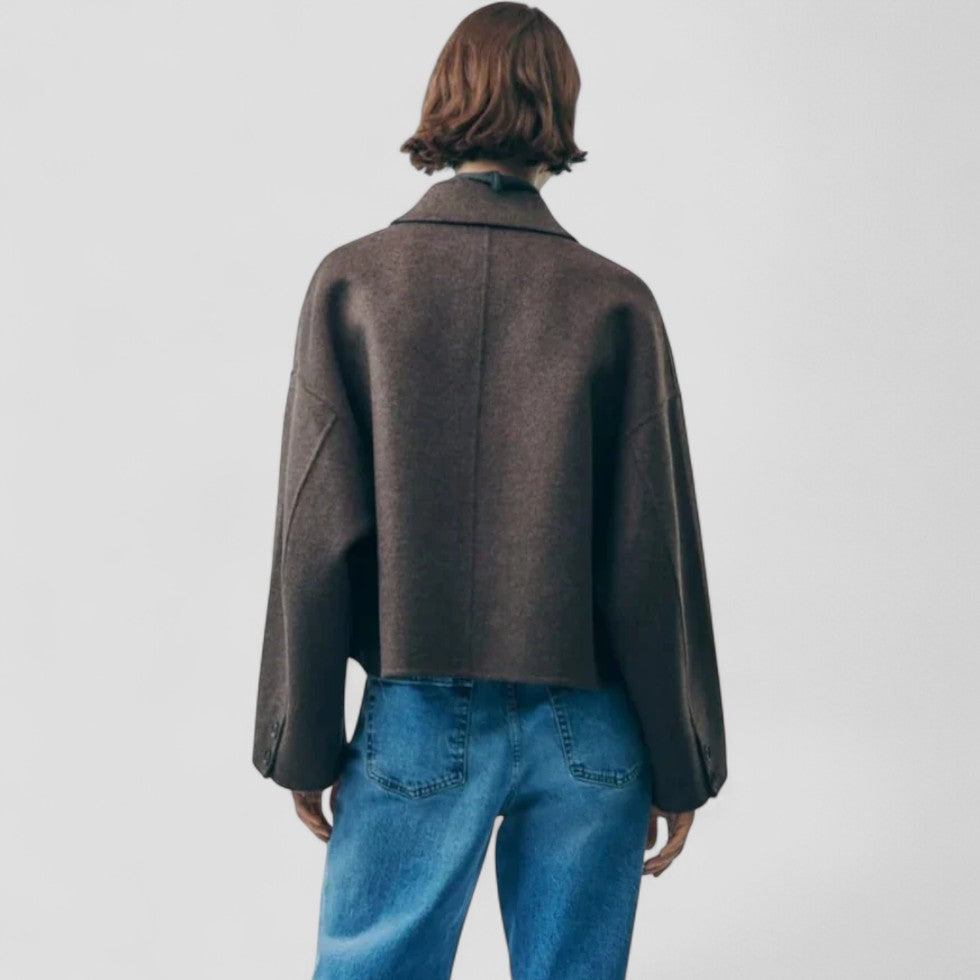 Elarova | Kurze Damenjacke aus Wollmischung mit Knopfleiste