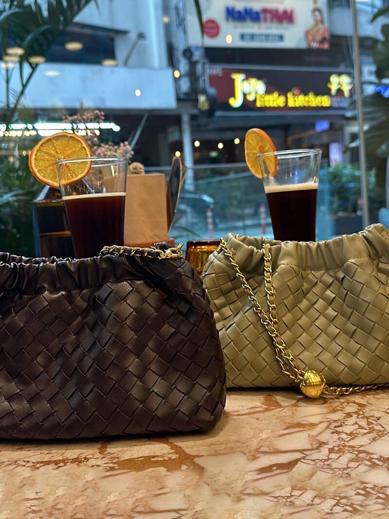 Elarova | Luxuriöse Damen Tasche Mit Goldener Kette