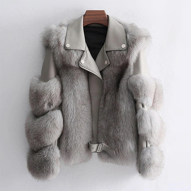 Elarova | Luxuriöse flauschige Winterjacke für Frauen 2024 Style