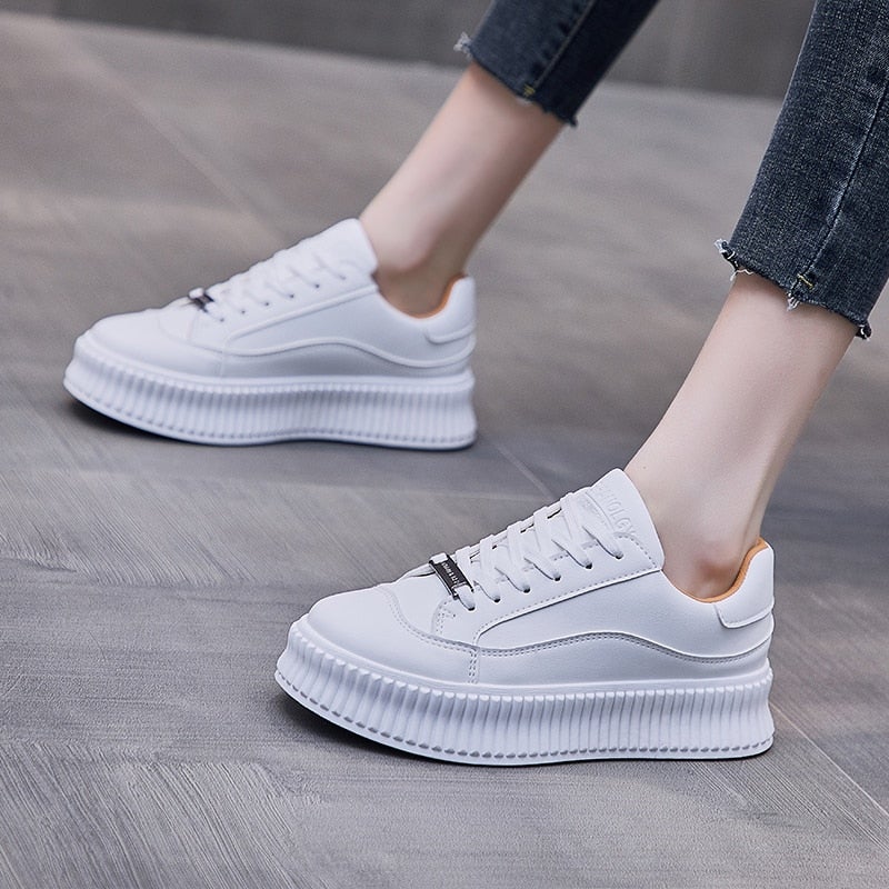 Elarova | Modische Plateausneaker