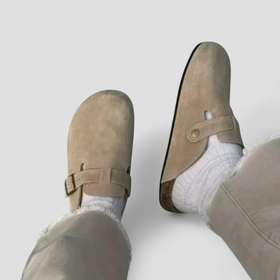 Elarova | Orthopädische Wildlederclogs mit Schnallenriemenfutter