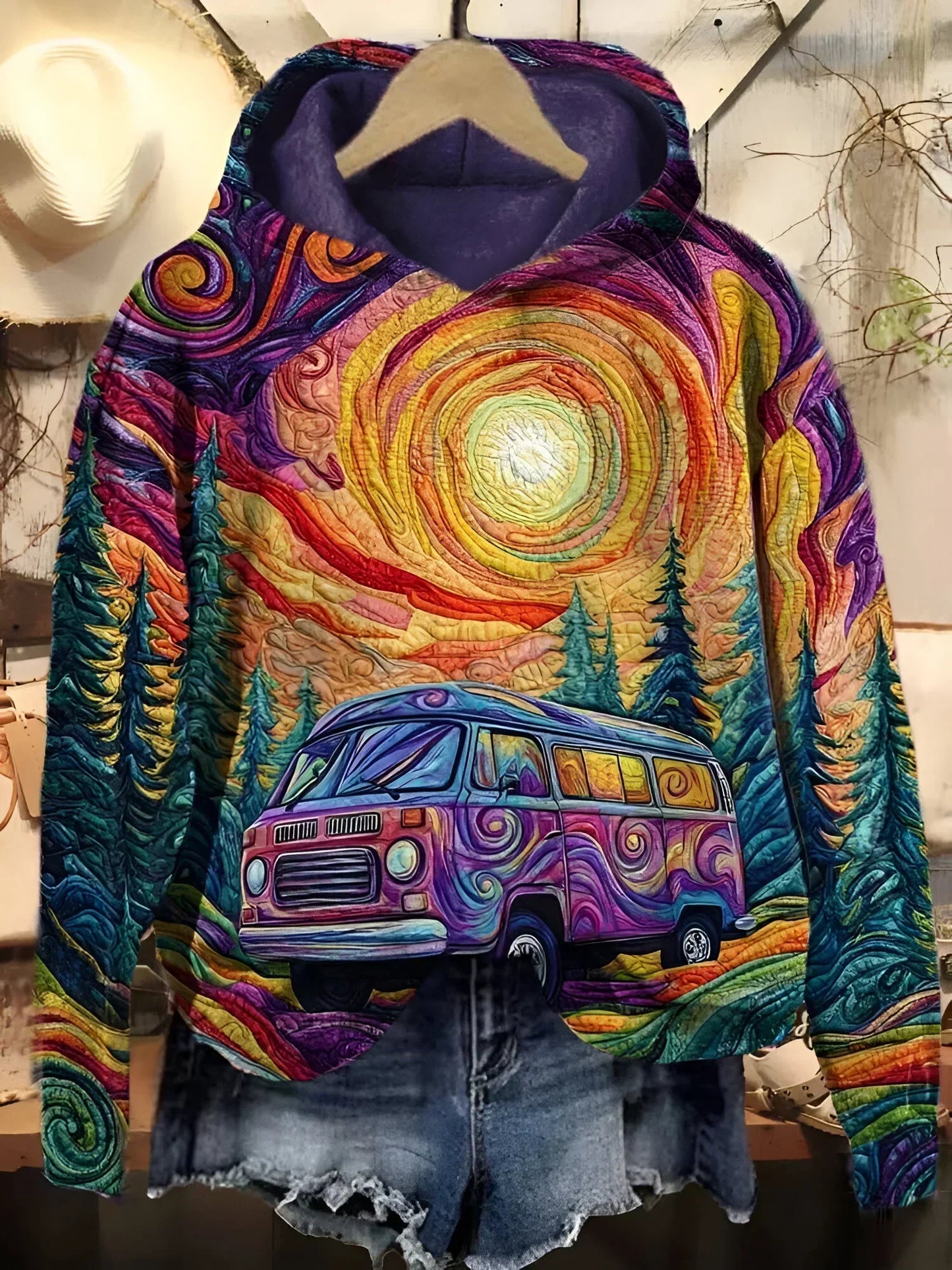 Elarova | Retro Roadtrip Hoodie