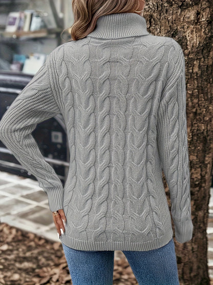 Elarova | Rollkragenpullover im Kabelstrick Design
