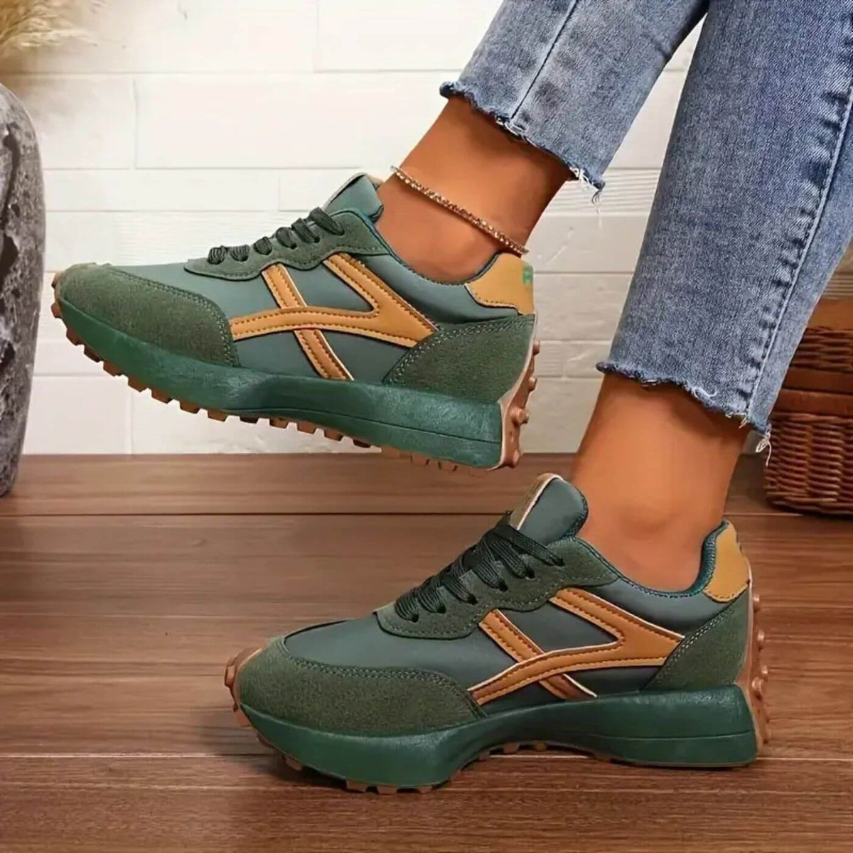Elarova | Rutschfeste Orthopädische Sneaker