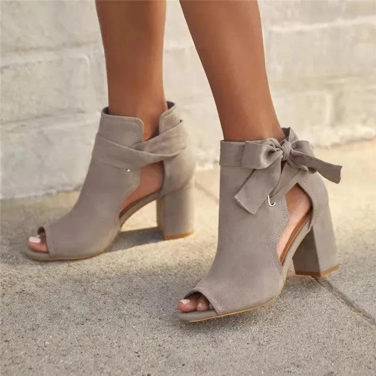 Elarova | Sandalen met dikke hak en strik