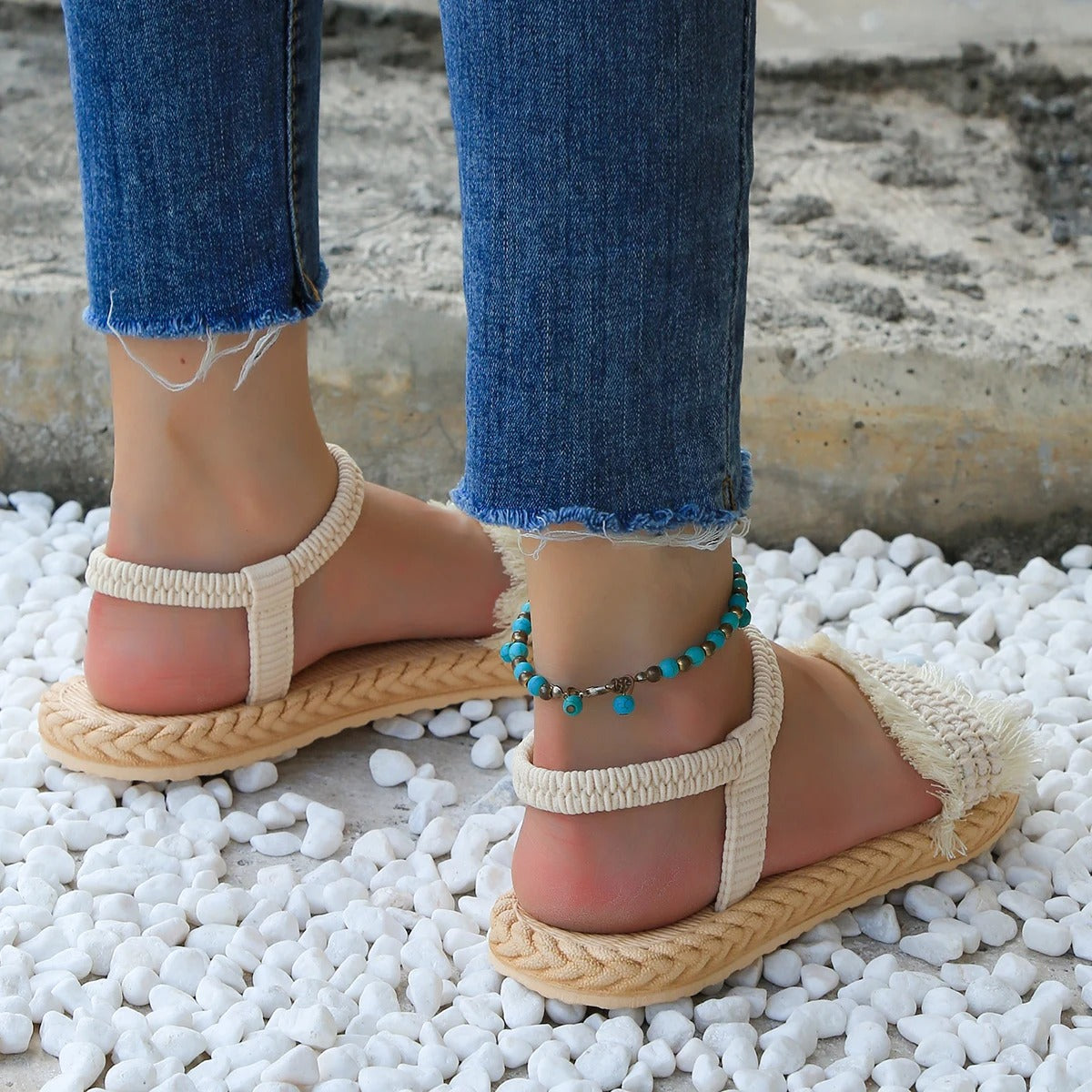 Elarova | Sandalen mit Quastenbändern