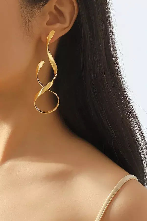 Elarova | Schlanke Spiral Ohrringe Mit Modernem Design Für Frauen