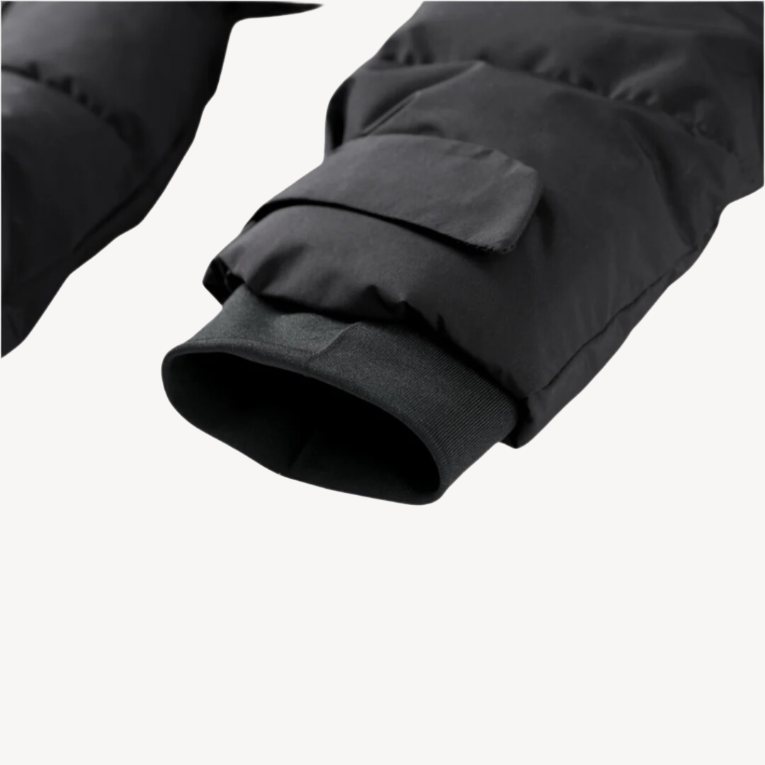 Elarova | Schwarze Pufferjacke für Damen mit Gürtel in der Taille und hohem Kragen