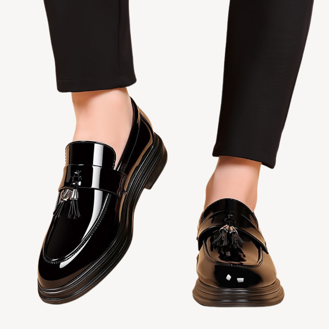 Elarova | Schwarze orthopädische Loafer mit Quaste für Herren