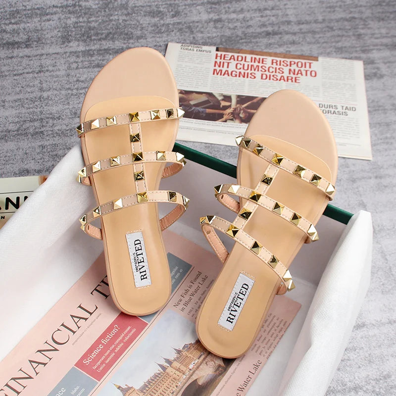 Elarova | Sommer Frauen Sandalen Damen Freizeit Slipper Flache Schuhe Einfache Stil Mode Nieten Design Gehen und Shoppen Große Größen