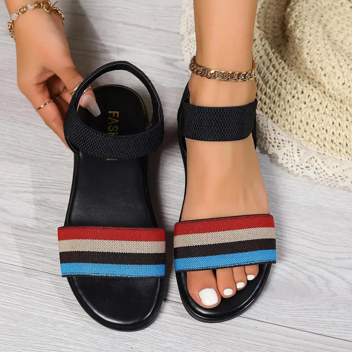 Elarova | Sommer Leinsandalen mit elastischem Riemen