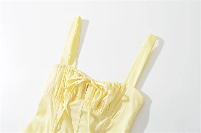Elarova Sommerkleid: schmal geschnittenes Überknielanges Kleid mit Rückenausschnitt