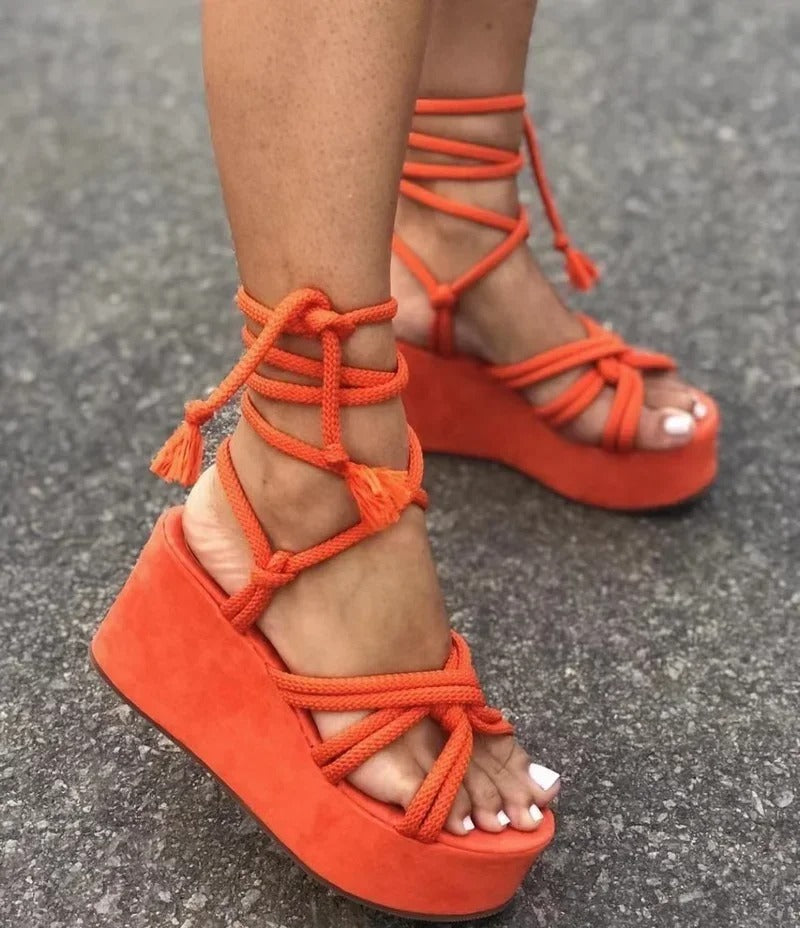 Elarova | Stilvolle Keilabsatzsandalen