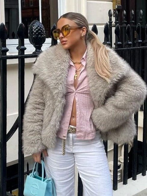 Elarova | Stylische Strickjacke