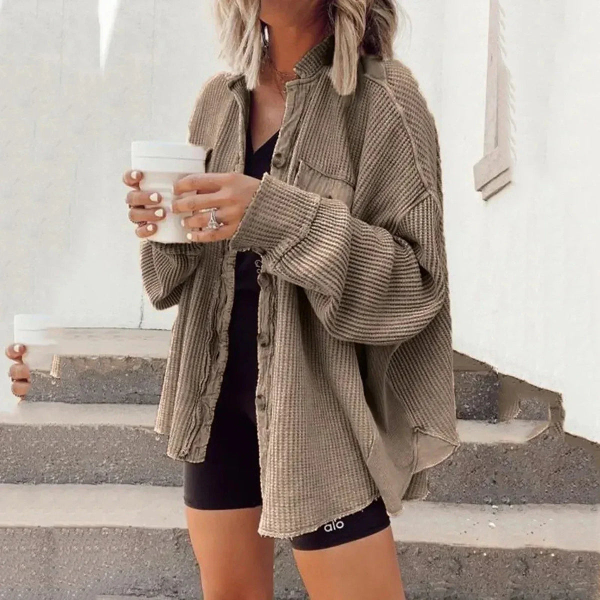 Elarova | Stylische Strickjacke