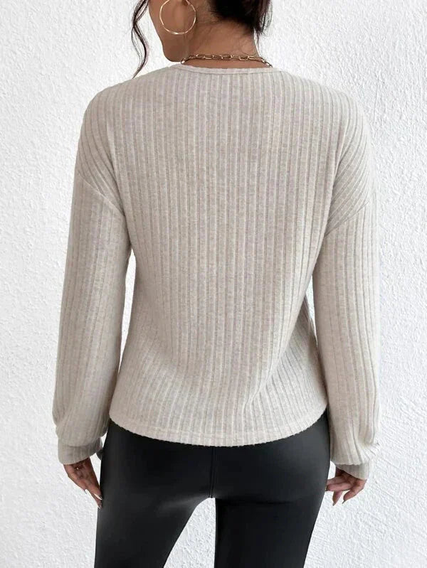 Elarova | VAusschnittCrossoverPullover Für Mühelosen Stil Für Frauen