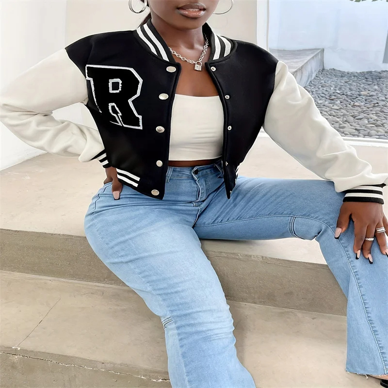 Elarova | Varsity Bomberjack Damen, Kurzes Modell mit Buchstabenpatch und Druckknopfverschluss