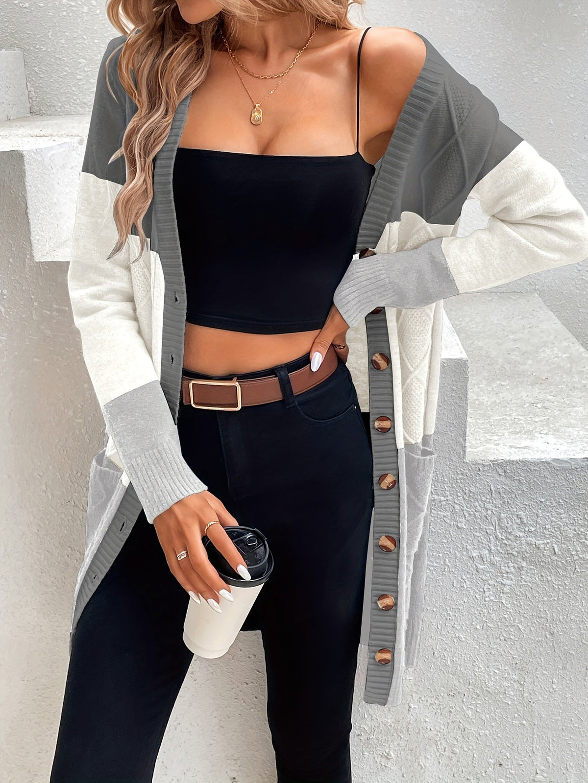 Elarova | Vielseitige Strickjacke mit langen Ärmeln